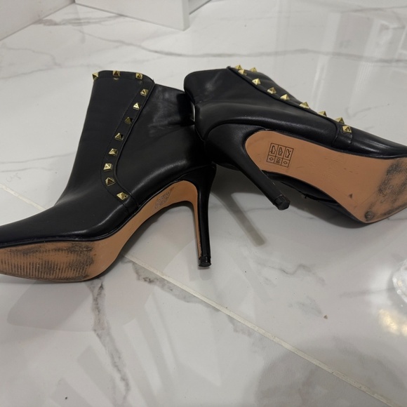 Nicole Miller New York Black Studded Boots Size 7 1/2 - Picture 2 of 6